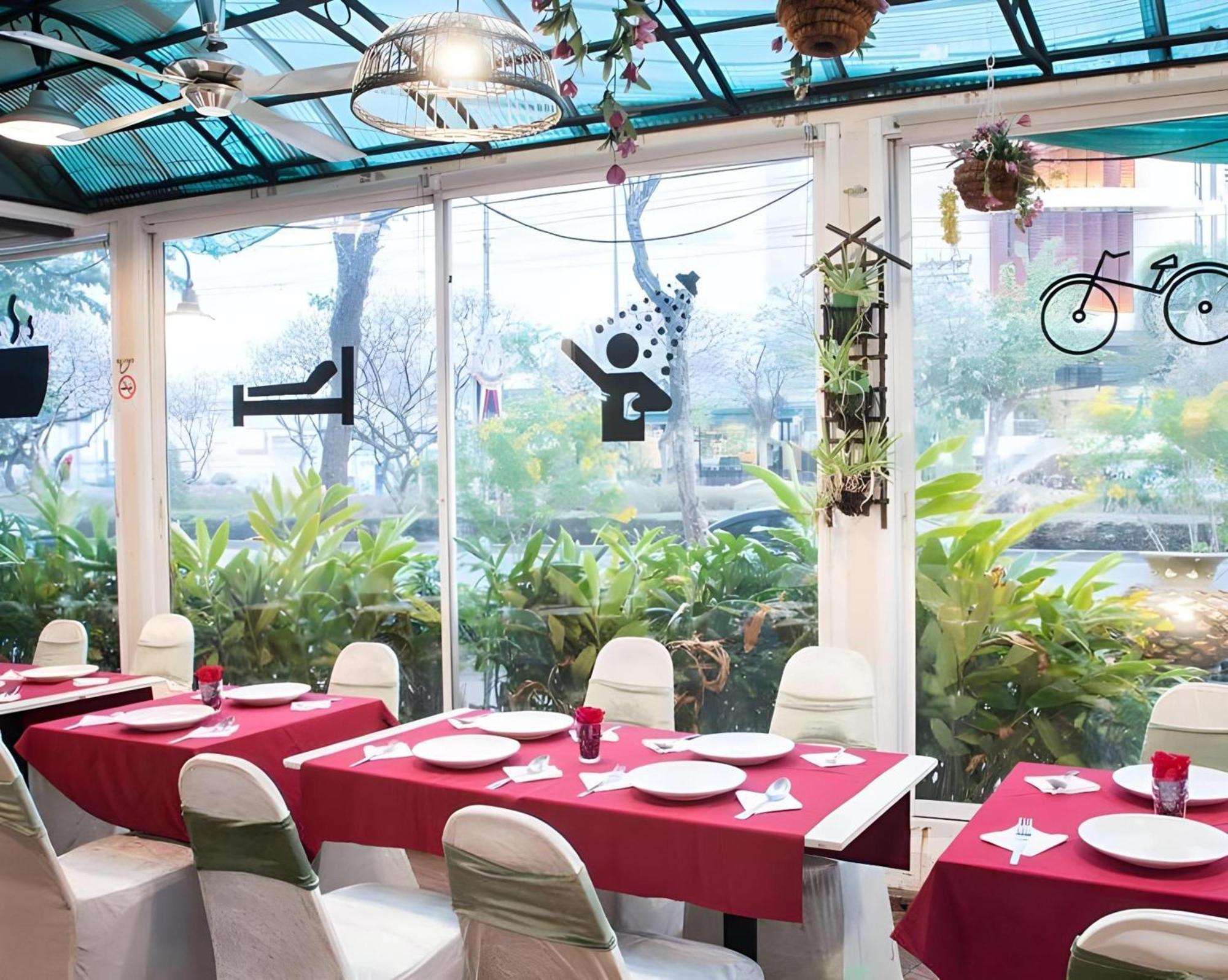 Collection O Howard Square Boutique Hotel Μπανγκόκ Εξωτερικό φωτογραφία